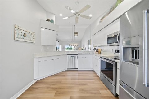 Copropriété à vendre à Sarasota, Floride: 2 chambres, 156.45 m2 № 2408264 - photo 13