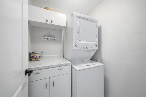 Copropriété à vendre à Sarasota, Floride: 2 chambres, 156.45 m2 № 2408264 - photo 27