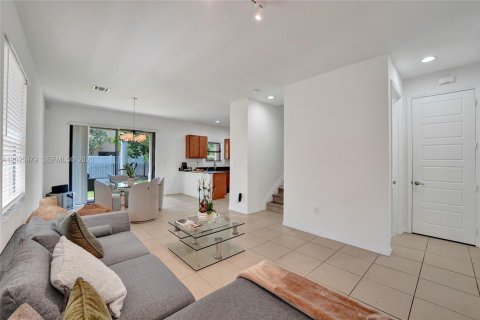Villa ou maison à louer à Miami, Floride: 4 chambres, 195.56 m2 № 2257496 - photo 21
