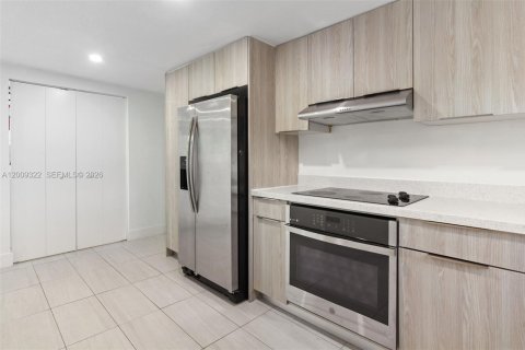 Casa en alquiler en Fort Lauderdale, Florida, 3 dormitorios, 119.1 m2 № 2072407 - foto 14