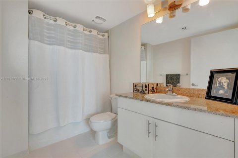 Copropriété à vendre à Miami, Floride: 2 chambres, 86.86 m2 № 1700114 - photo 23