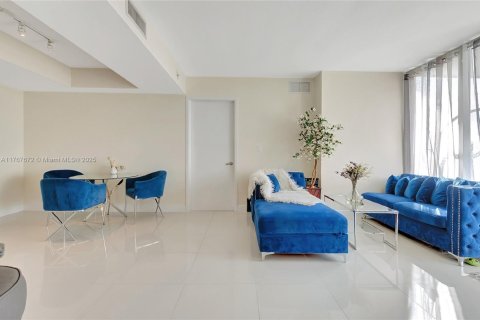 Copropriété à vendre à Miami, Floride: 2 chambres, 86.86 m2 № 1700114 - photo 12