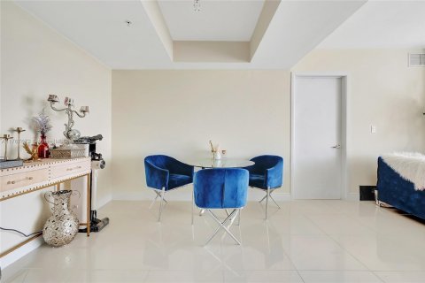 Copropriété à vendre à Miami, Floride: 2 chambres, 86.86 m2 № 1700114 - photo 9