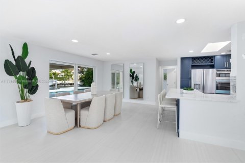 Villa ou maison à vendre à Lighthouse Point, Floride: 4 chambres, 260.41 m2 № 1958389 - photo 5