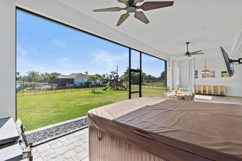 Villa ou maison à vendre à Punta Gorda, Floride: 3 chambres, 229.38 m2 № 2142289 - photo 28
