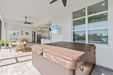 Villa ou maison à vendre à Punta Gorda, Floride: 3 chambres, 229.38 m2 № 2142289 - photo 29