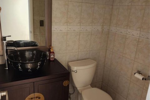 Townhouse in Lauderdale Lakes, Florida 3 bedrooms, 152.82 sq.m. № 2146756 - photo 12