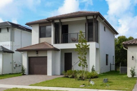 House in Ave Maria, Florida 3 bedrooms № 2070761 - photo 2