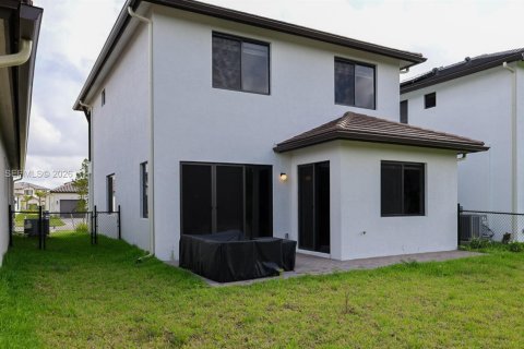 House in Ave Maria, Florida 3 bedrooms № 2070761 - photo 22
