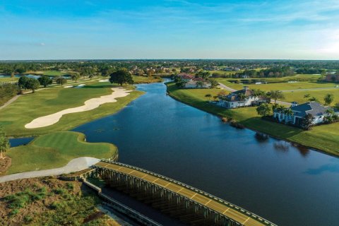 Casa en venta en Port St. Lucie, Florida, 4 dormitorios, 329.71 m2 № 2268953 - foto 18