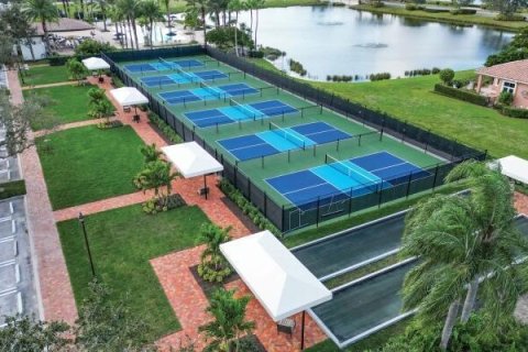 Casa en venta en Port St. Lucie, Florida, 4 dormitorios, 329.71 m2 № 2268953 - foto 23
