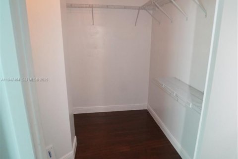 Купить кондоминиум в Майами, Флорида 1 спальня, 73.76м2, № 2004296 - фото 8