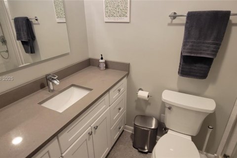 Copropriété à louer à Miami Beach, Floride: 2 chambres, 99.41 m2 № 1975939 - photo 13