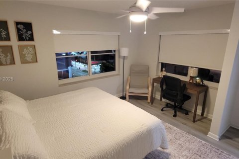 Copropriété à louer à Miami Beach, Floride: 2 chambres, 99.41 m2 № 1975939 - photo 16