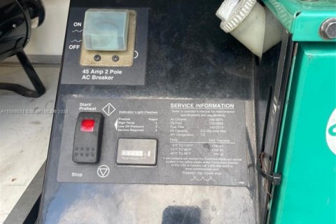 Купить коммерческую недвижимость в Майами-Дейд, Флорида № 2021752 - фото 6