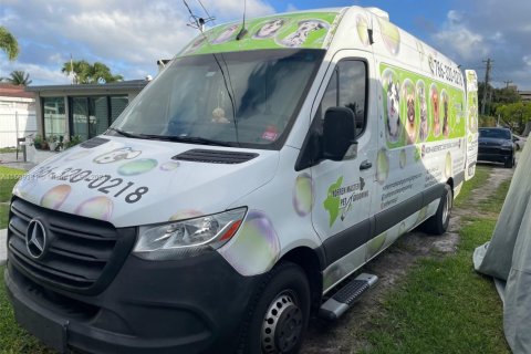 Commercial property in Miami-Dade, Florida № 2021752