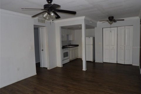Condo in Tampa, Florida, 1 bedroom  № 2118158 - photo 6