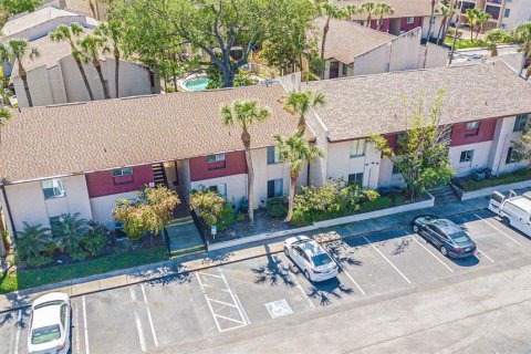 Condo in Tampa, Florida, 1 bedroom  № 2118158 - photo 2