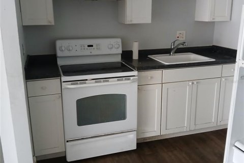 Condo in Tampa, Florida, 1 bedroom  № 2118158 - photo 16