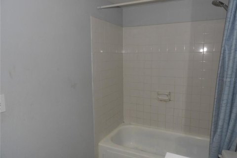 Condo in Tampa, Florida, 1 bedroom  № 2118158 - photo 13
