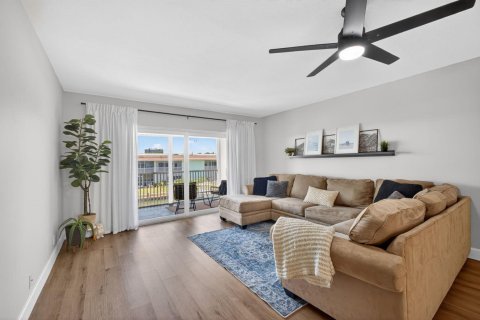 Купить кондоминиум в Норт-Палм-Бич, Флорида 3 комнаты, 89.37м2, № 2083418 - фото 8