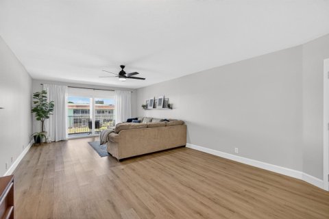Купить кондоминиум в Норт-Палм-Бич, Флорида 3 комнаты, 89.37м2, № 2083418 - фото 7