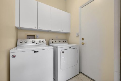 Villa ou maison à vendre à Port St. Lucie, Floride: 3 chambres, 159.98 m2 № 2084822 - photo 26