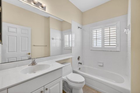 Villa ou maison à vendre à Port St. Lucie, Floride: 3 chambres, 159.98 m2 № 2084822 - photo 23