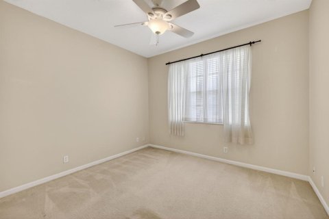 Villa ou maison à vendre à Port St. Lucie, Floride: 3 chambres, 159.98 m2 № 2084822 - photo 21