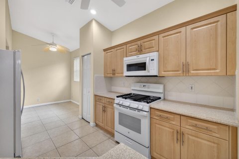 Villa ou maison à vendre à Port St. Lucie, Floride: 3 chambres, 159.98 m2 № 2084822 - photo 12