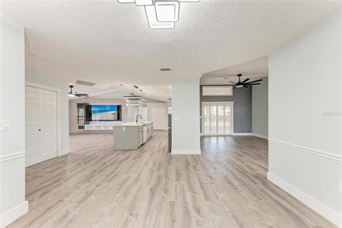 House in Bradenton, Florida 3 bedrooms, 199.74 sq.m. № 1689886 - photo 23