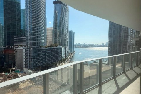 Condominio en Miami, Florida, 2 dormitorios  № 2085898