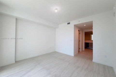 Condominio en alquiler en Miami, Florida, 2 dormitorios № 2085898 - foto 5