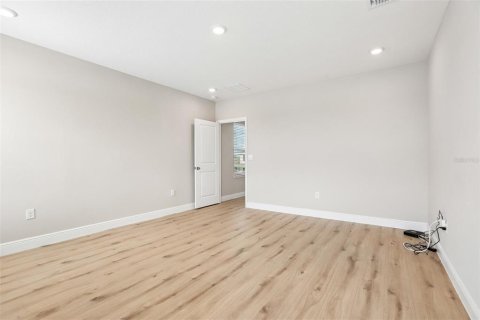Villa ou maison à vendre à Apollo Beach, Floride: 5 chambres, 275.36 m2 № 2147664 - photo 15