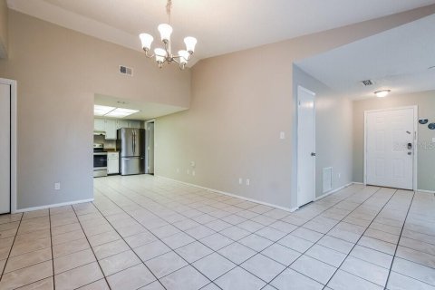 Villa ou maison à louer à Winter Springs, Floride: 3 chambres, 104.7 m2 № 2391037 - photo 6
