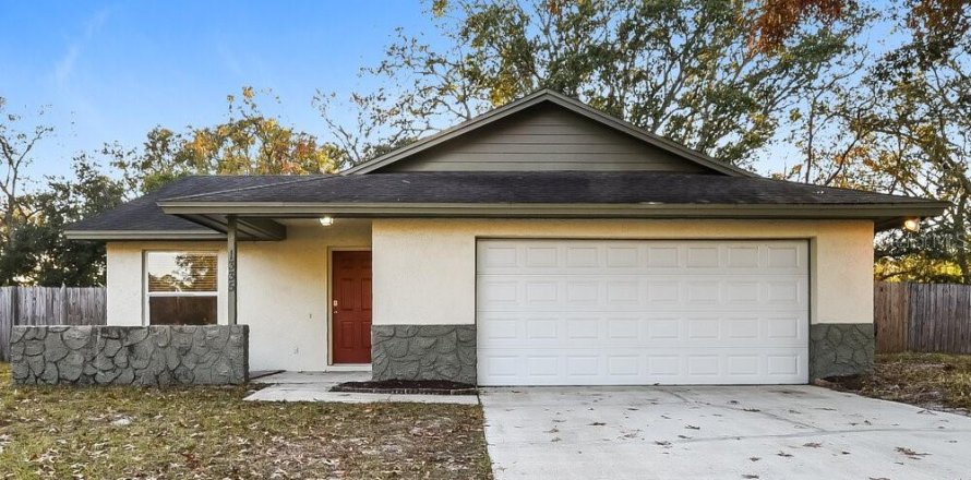 Villa ou maison à Winter Springs, Floride 3 chambres, 104.7 m2 № 2391037