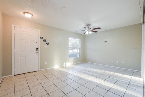 Villa ou maison à louer à Winter Springs, Floride: 3 chambres, 104.7 m2 № 2391037 - photo 3