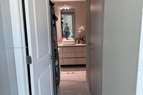 Copropriété à vendre à Miami, Floride: 2 chambres, 98.2 m2 № 1979678 - photo 20