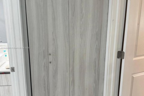 Copropriété à vendre à Miami, Floride: 2 chambres, 98.2 m2 № 1979678 - photo 28