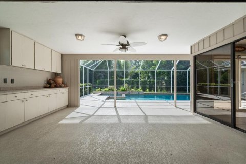 Villa ou maison à vendre à Sarasota, Floride: 4 chambres, 294.41 m2 № 2149929 - photo 16