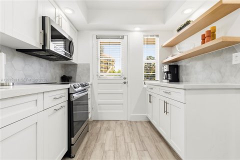 Condominio en alquiler en Boca Raton, Florida, 2 dormitorios, 89 m2 № 2085830 - foto 10