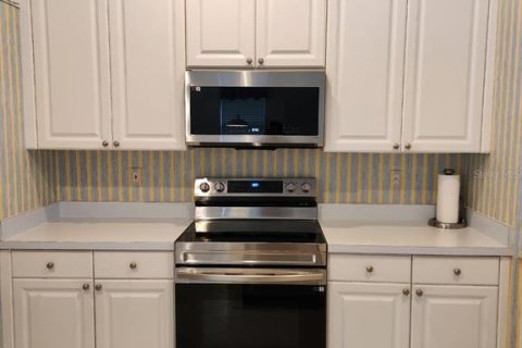 House in Port Charlotte, Florida 2 bedrooms, 134.8 sq.m. № 2166292 - photo 7