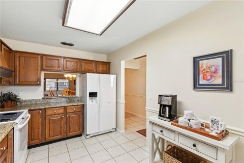 Townhouse in Fort Myers, Florida 3 bedrooms, 168.52 sq.m. № 2393400 - photo 4