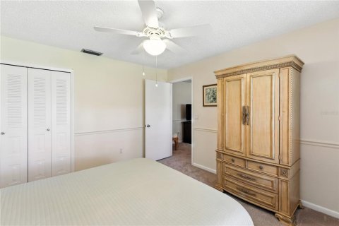 Townhouse in Fort Myers, Florida 3 bedrooms, 168.52 sq.m. № 2393400 - photo 17