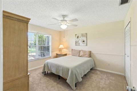 Townhouse in Fort Myers, Florida 3 bedrooms, 168.52 sq.m. № 2393400 - photo 16