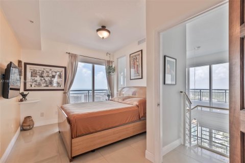 Купить кондоминиум в Майами, Флорида 2 спальни, 119.66м2, № 1956365 - фото 15