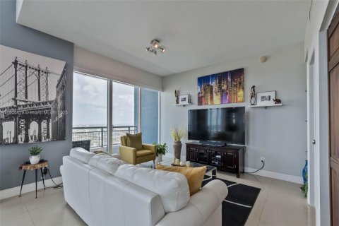 Купить кондоминиум в Майами, Флорида 2 спальни, 119.66м2, № 1956365 - фото 13