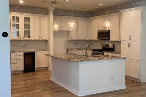 Adosado en venta en Tampa, Florida, 4 dormitorios, 265.98 m2 № 2235648 - foto 4