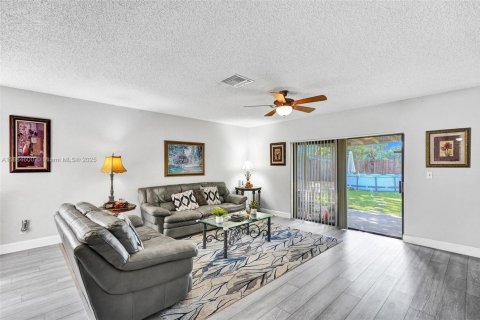 Villa ou maison à vendre à Margate, Floride: 3 chambres, 151.52 m2 № 1930341 - photo 30