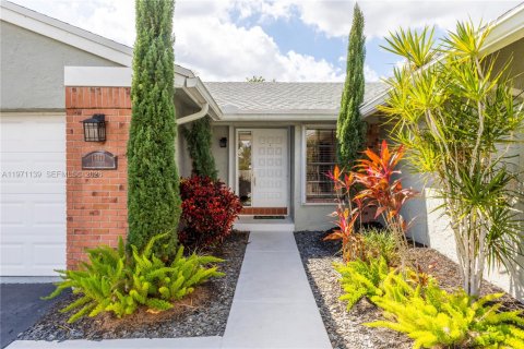 Купить виллу или дом в Дейви, Флорида 4 спальни, 177.26м2, № 2033016 - фото 5